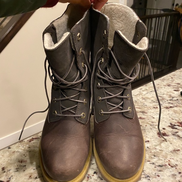 Timberland boots 6.5 womens - Picture 2 of 3